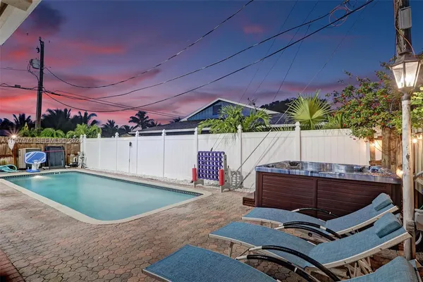 $1,075,000 | 466 Northeast 8th Avenue, Deerfield Beach, FL 33441
