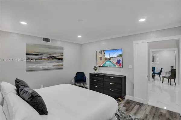 $1,075,000 | 466 Northeast 8th Avenue, Deerfield Beach, FL 33441