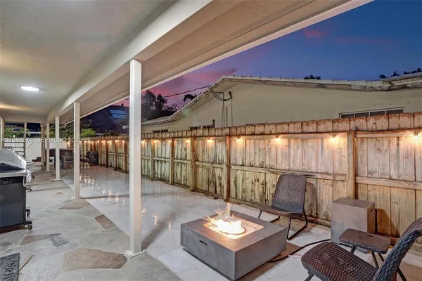$1,075,000 | 466 Northeast 8th Avenue, Deerfield Beach, FL 33441