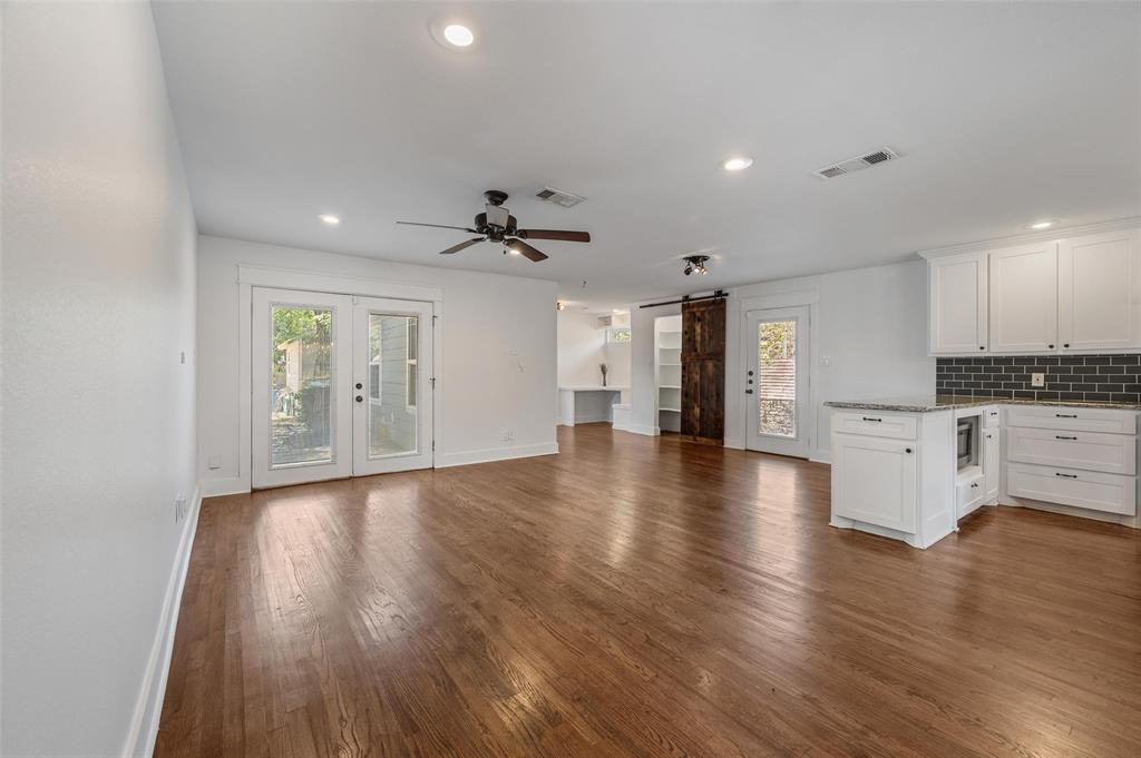 2524 Watauga Road Fort Worth, TX 76111 - Photo 8 of 31 Gallery Image 8