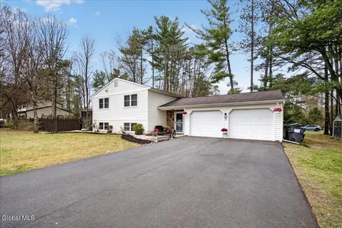 $439,900 | 1 Thunder Run, Wilton, NY 12831