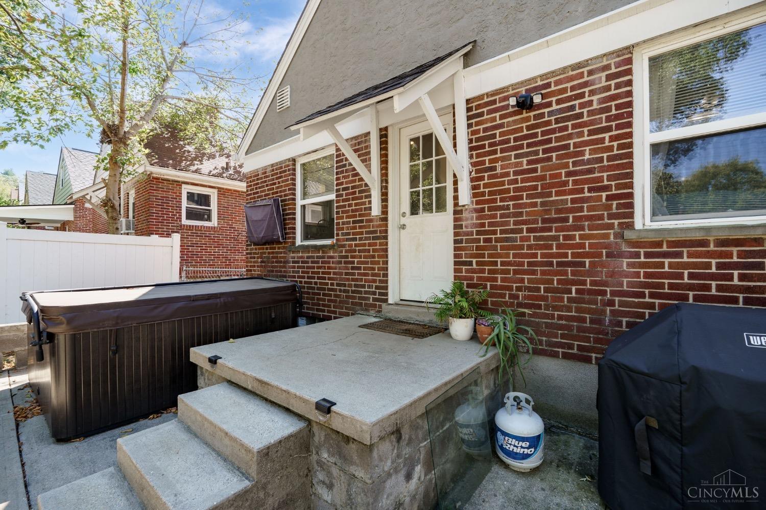 6936 Roe Street Cincinnati, OH 45227 - Photo 31 of 35 Gallery Image 31