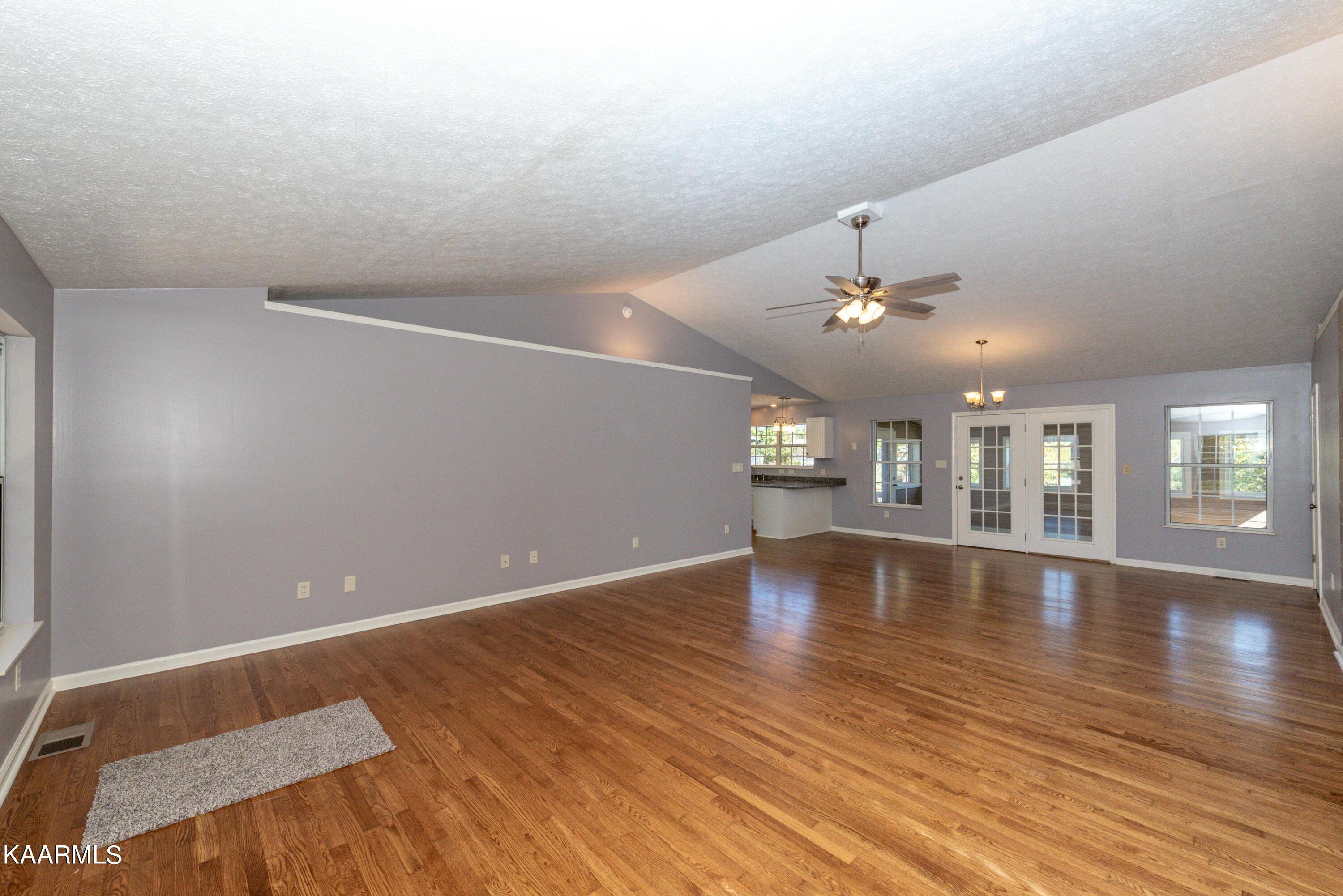 230 Carr Road Seymour, TN 37865 - Photo 6 of 34 DSC_5228