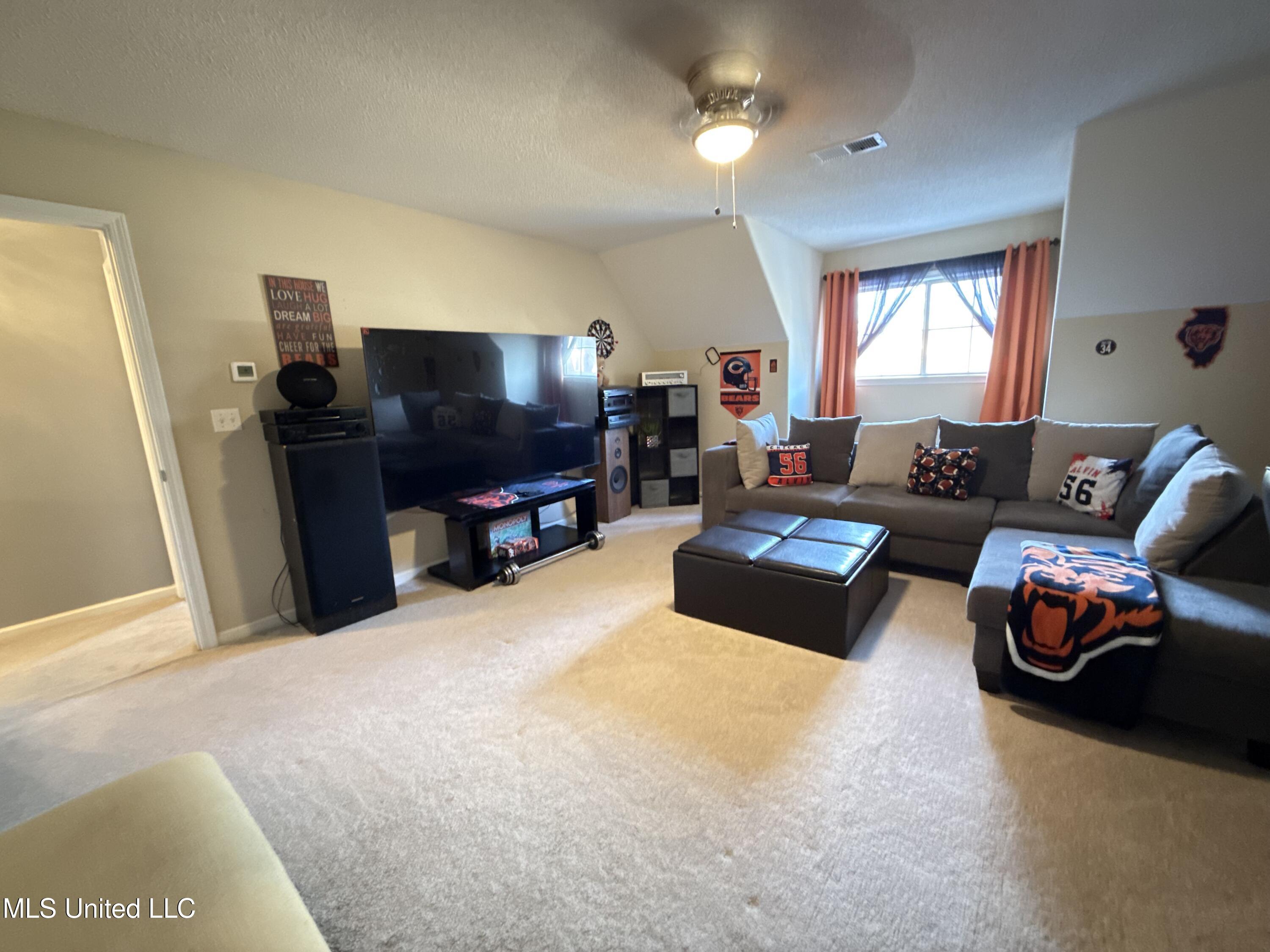 6369 Coleman Road Olive Branch, MS 38654 - Photo 5 of 22 IMG_2338