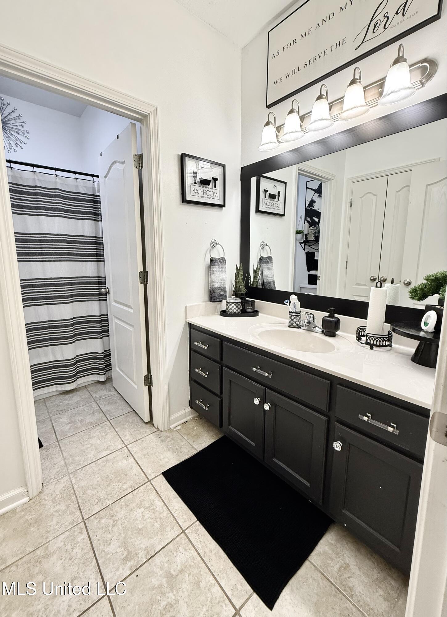 6369 Coleman Road Olive Branch, MS 38654 - Photo 9 of 22 IMG_2292