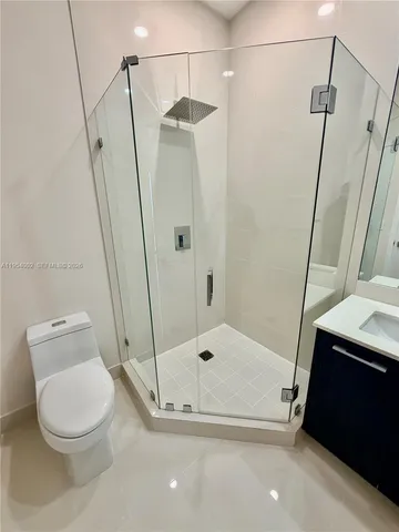 $7,000 | 45 Southwest 9th Street, Unit 4606, Miami, FL 33130