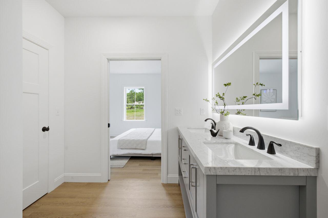 27 Furlong Road Richmond, ME 04357 - Photo 11 of 24 En Suite