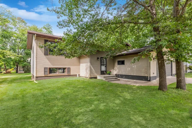 $419,900 | 17661 Browns Lane, Brainerd, MN 56401