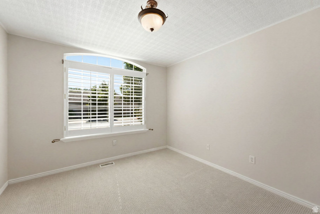 12758 Marks Way Riverton, UT 84065 - Photo 20 of 60