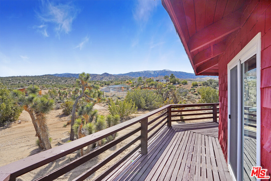 1979 Vista Road Pinon Hills, CA 92372 - Photo 3 of 14