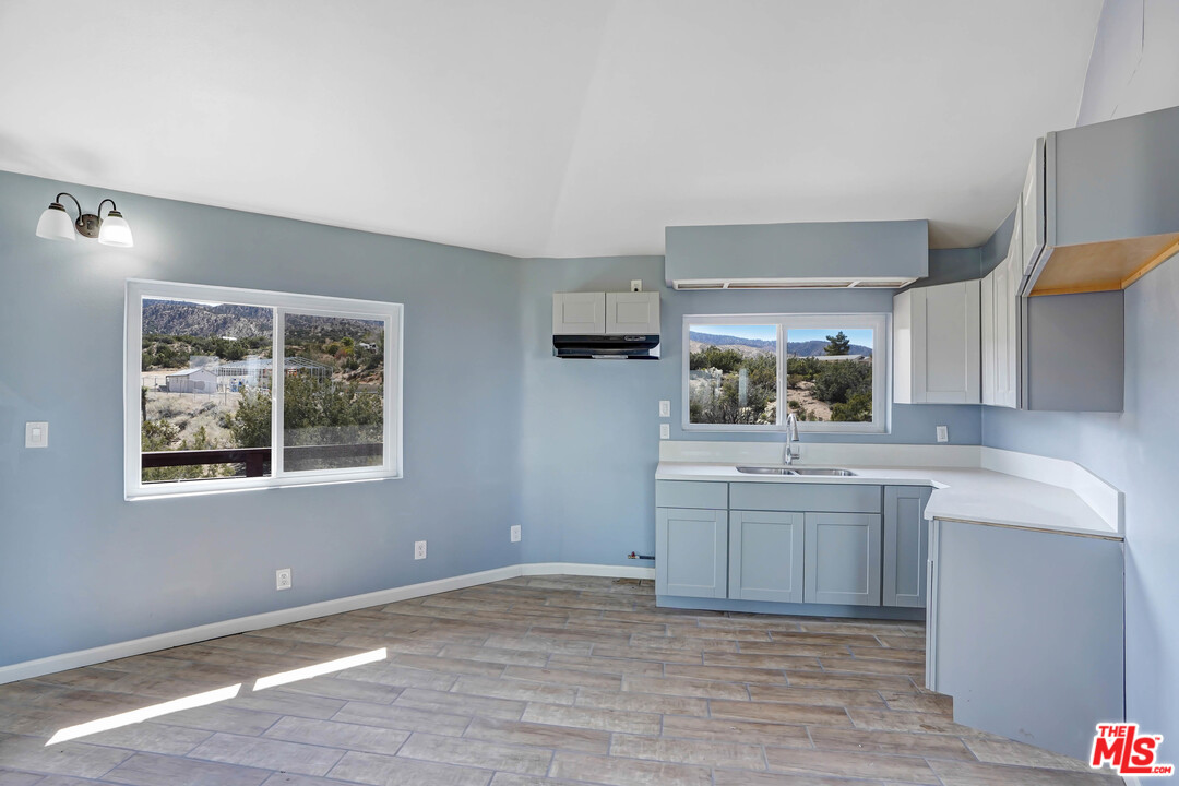 1979 Vista Road Pinon Hills, CA 92372 - Photo 9 of 14