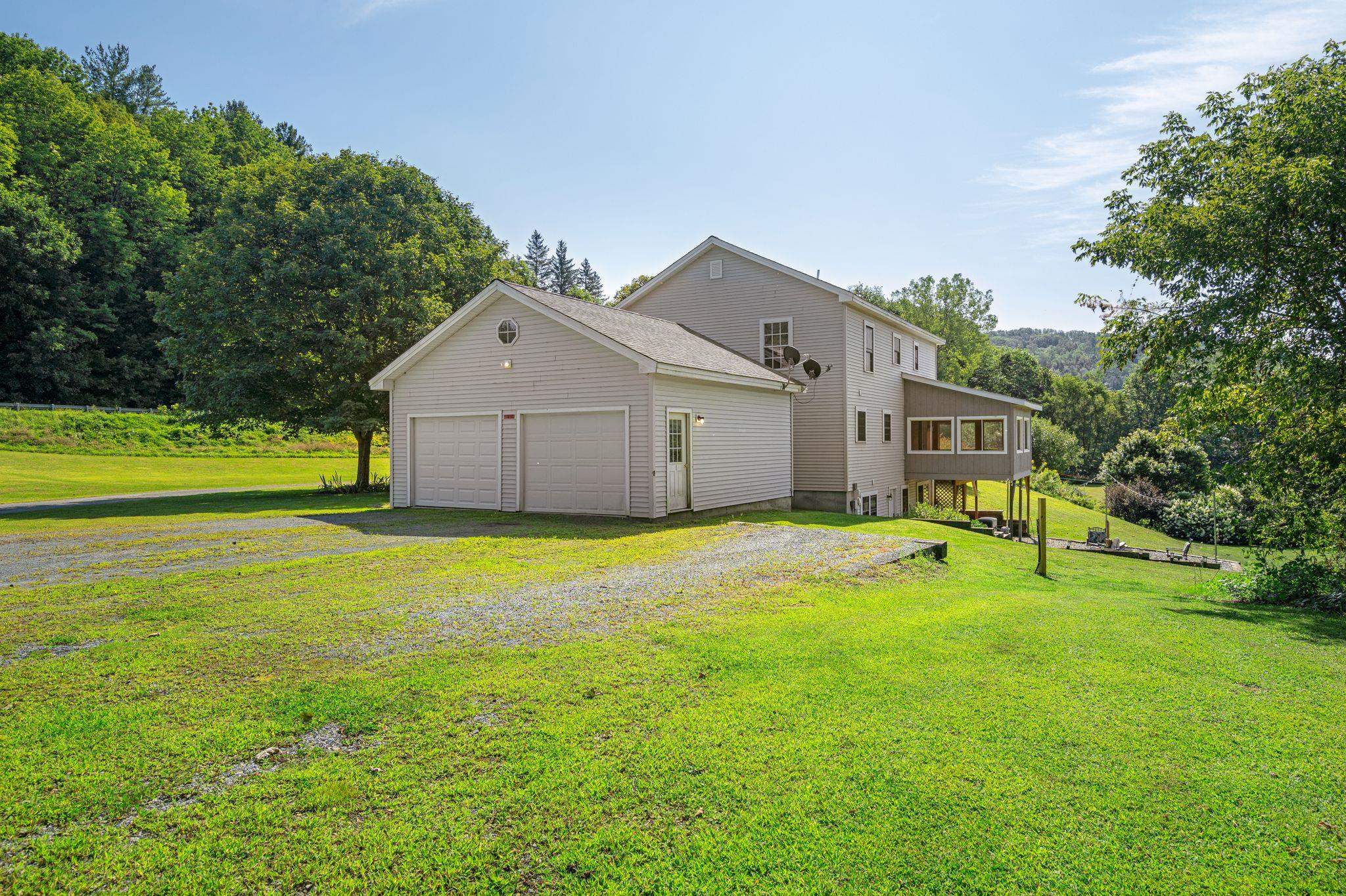 1 Riverside Lane Royalton, VT 05068 - Photo 13 of 40