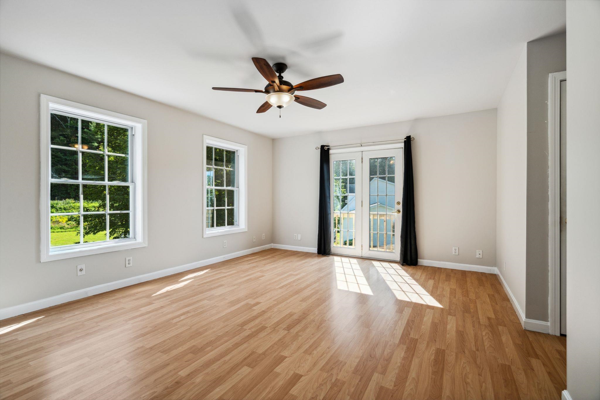 1 Riverside Lane Royalton, VT 05068 - Photo 18 of 40