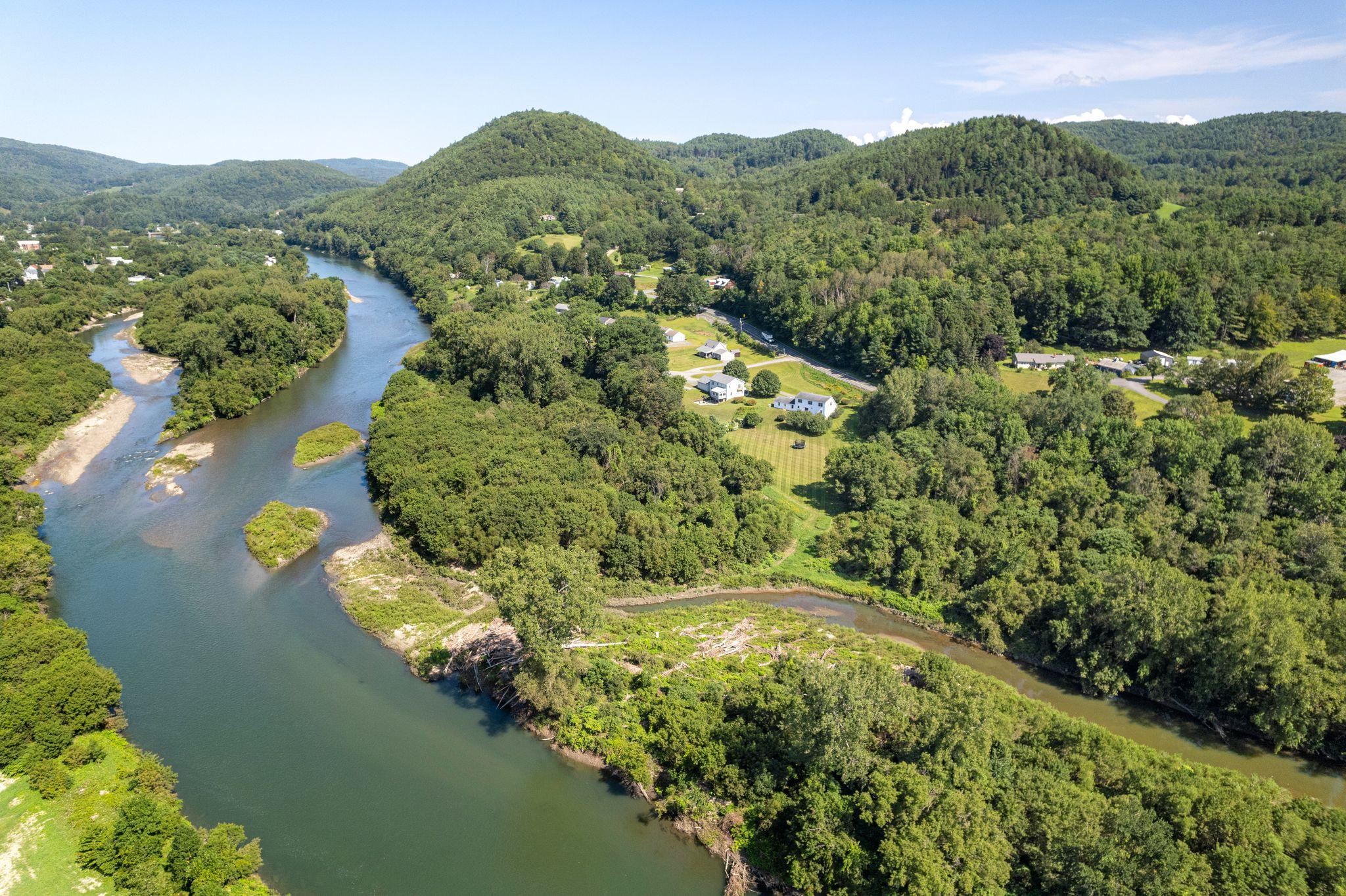 1 Riverside Lane Royalton, VT 05068 - Photo 34 of 40