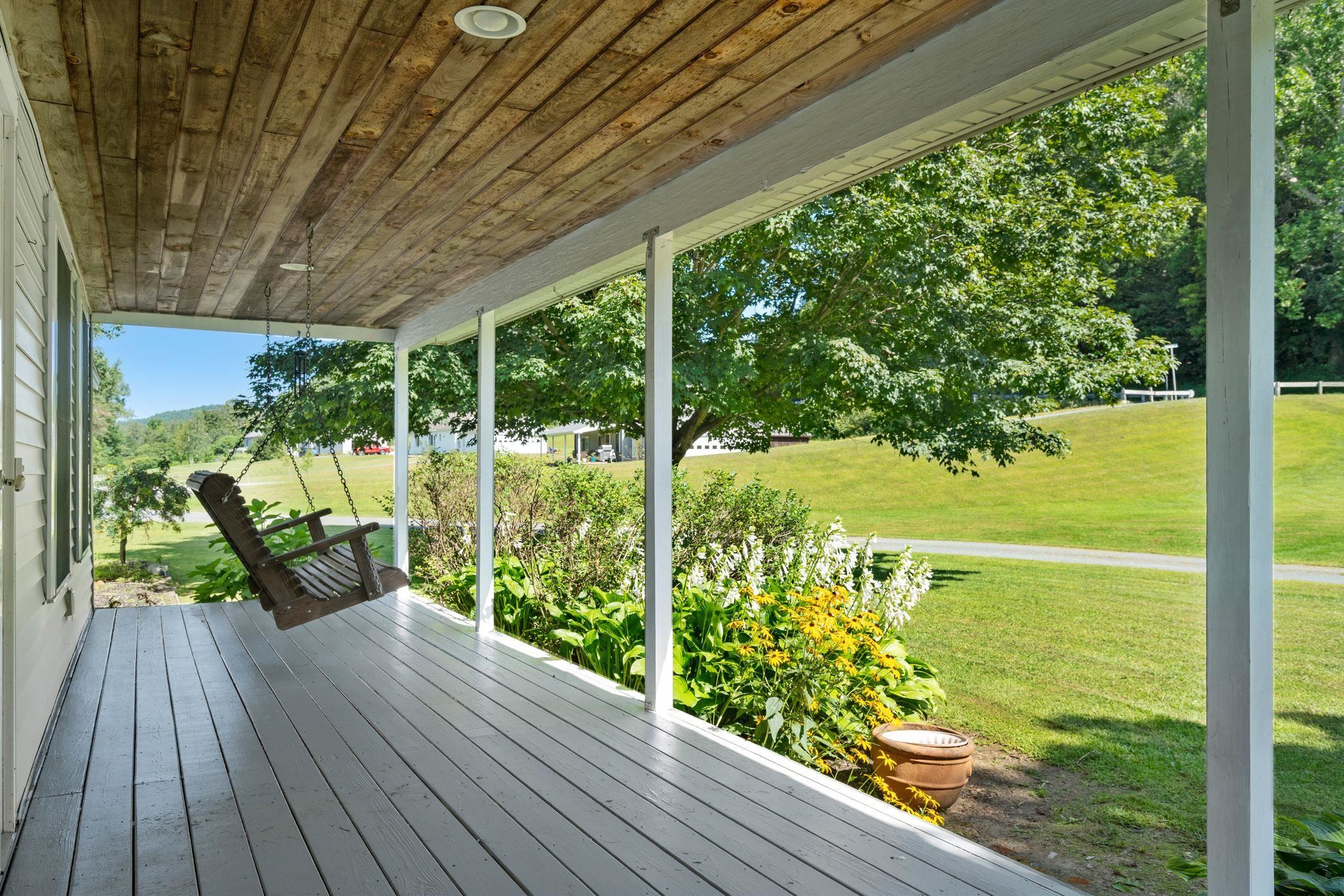 1 Riverside Lane Royalton, VT 05068 - Photo 35 of 40