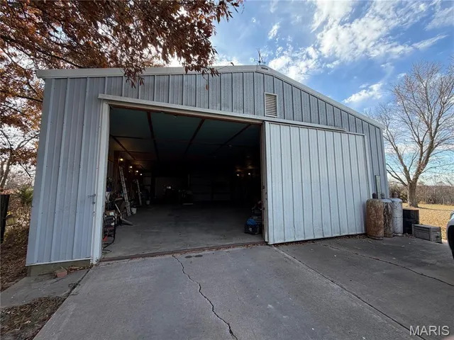 $285,000 | 41372 Eisenhower Trail, Perry, MO 63462