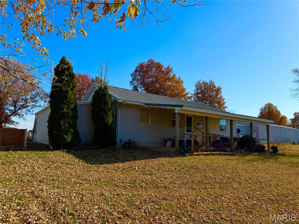 41372 Eisenhower Trail Perry, MO 63462 - Photo 3 of 23