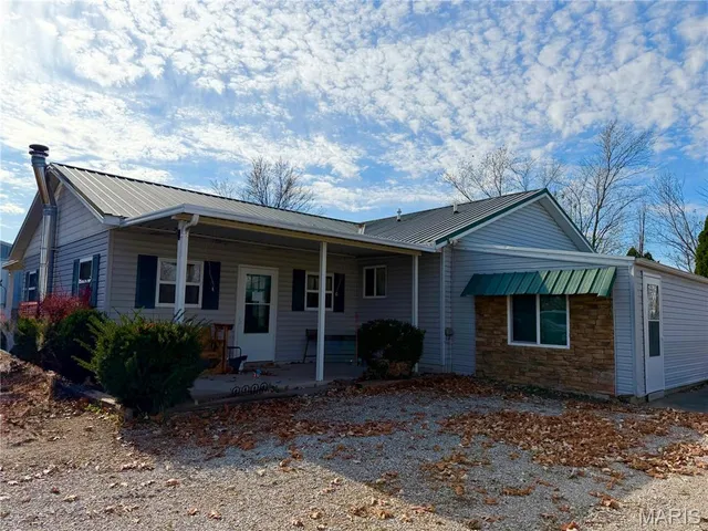 $285,000 | 41372 Eisenhower Trail, Perry, MO 63462