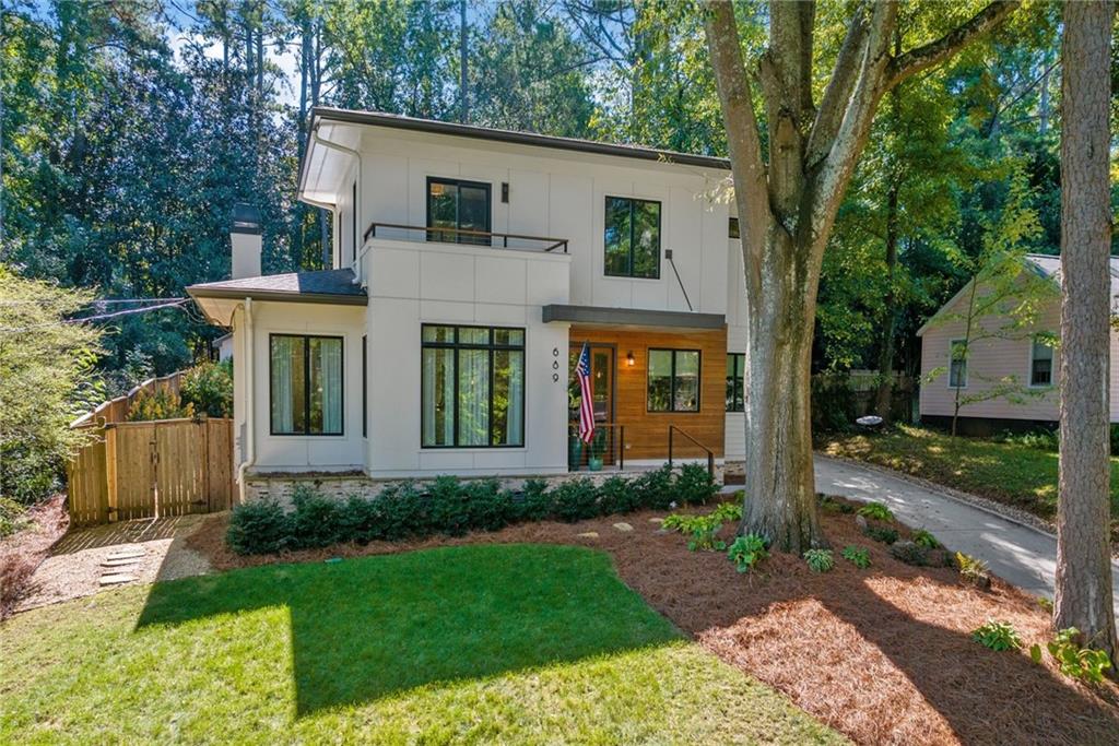 689 Scott Circle Decatur, GA 30033 - Photo 1 of 1