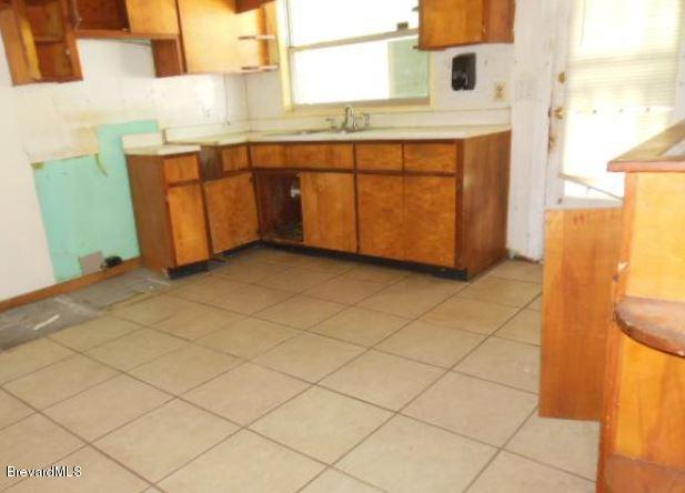 809 Washington Street Cocoa, FL 32922 - Photo 3 of 5 2