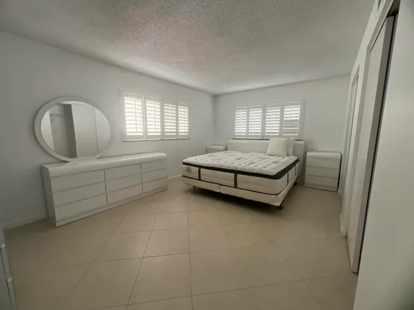 $1,500 | 2615 Northeast 3rd Street, Unit 213, Boynton Beach, FL 33435