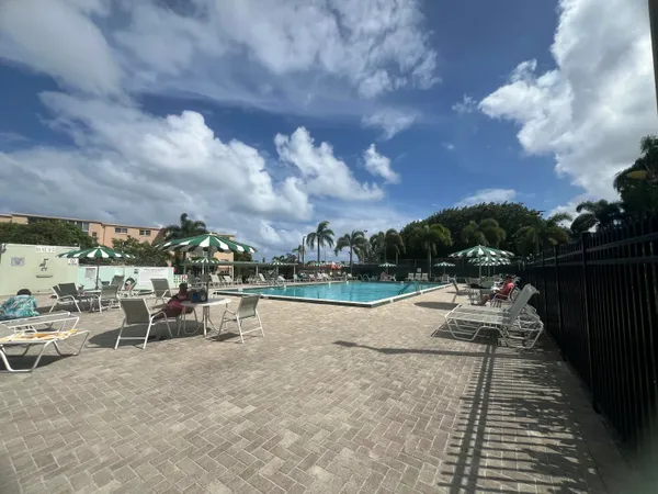 $1,500 | 2615 Northeast 3rd Street, Unit 213, Boynton Beach, FL 33435
