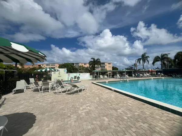 $1,500 | 2615 Northeast 3rd Street, Unit 213, Boynton Beach, FL 33435