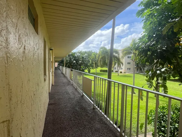 $1,500 | 2615 Northeast 3rd Street, Unit 213, Boynton Beach, FL 33435