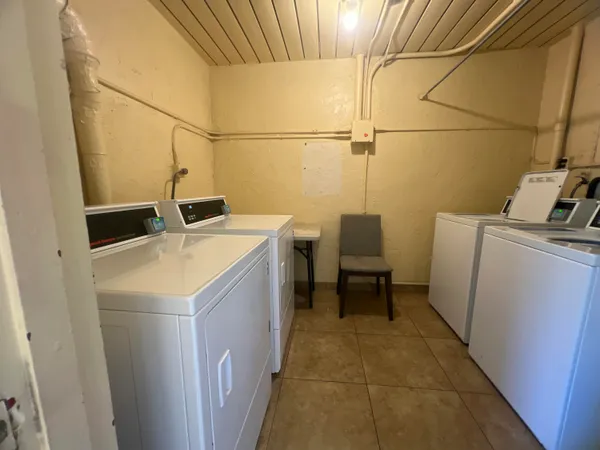 $1,500 | 2615 Northeast 3rd Street, Unit 213, Boynton Beach, FL 33435