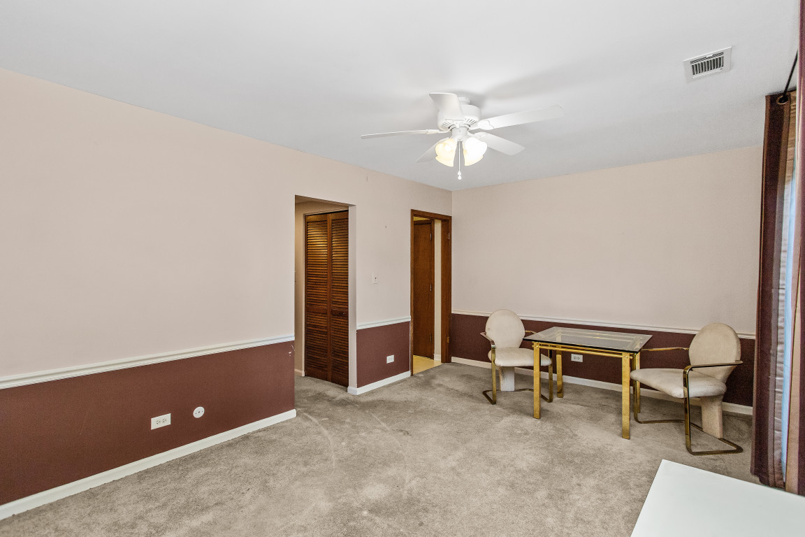 1483 Shermer Road, Unit 206B Northbrook, IL 60062 - Photo 6 of 17 Gallery Image 6
