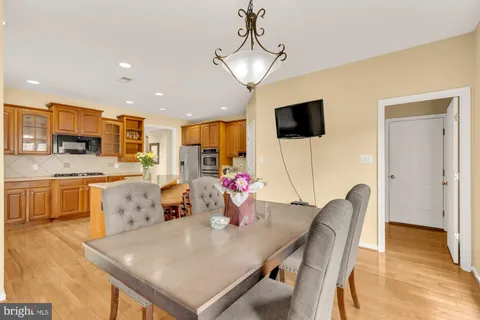 $1,125,000 | 5022 Burnside Farm Place, Haymarket, VA 20169