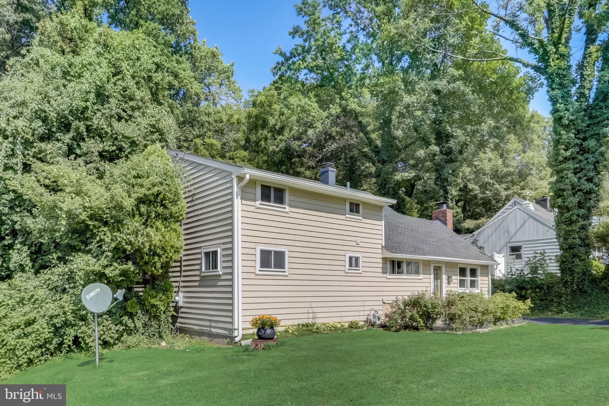 5 Devonwood Road Wayne, PA 19087 - Photo 3 of 52