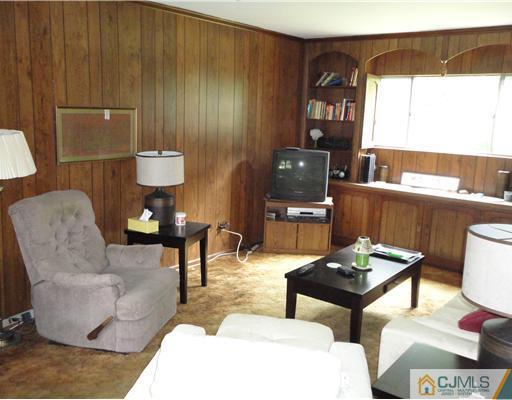 6 Barrie Road East Brunswick, NJ 08816 - Photo 6 of 11 Gallery Image 6