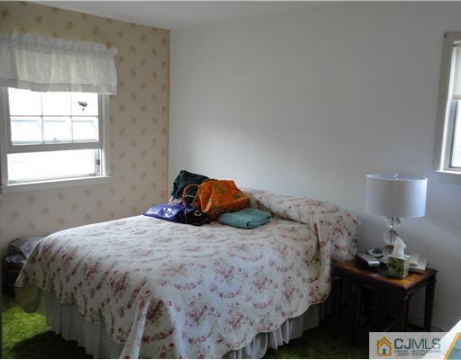 6 Barrie Road East Brunswick, NJ 08816 - Photo 8 of 11 Gallery Image 8