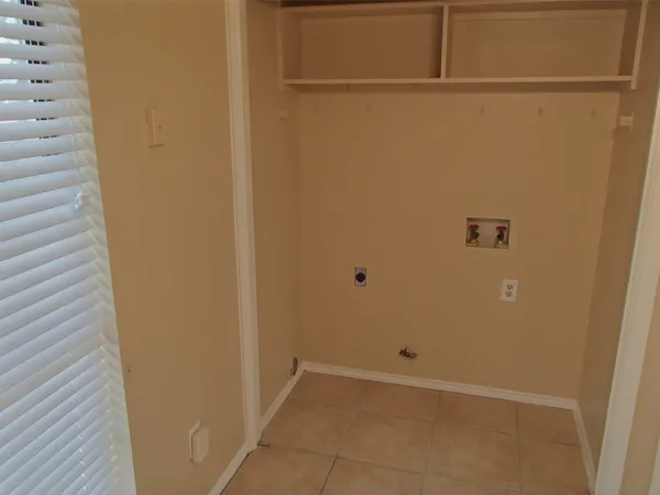 $1,295 | 617 Luther Drive, Unit B, Georgetown, TX 78628