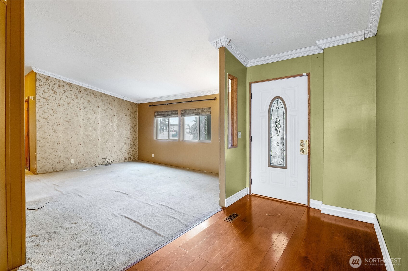 8674 Vince Road Northeast Moses Lake, WA 98837 - Photo 10 of 39 an empty room with windows