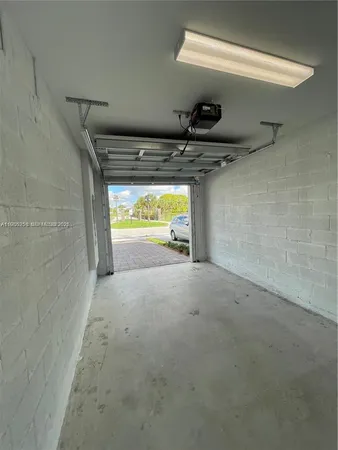 $3,500 | 188 Southeast 5th Court, Deerfield Beach, FL 33441