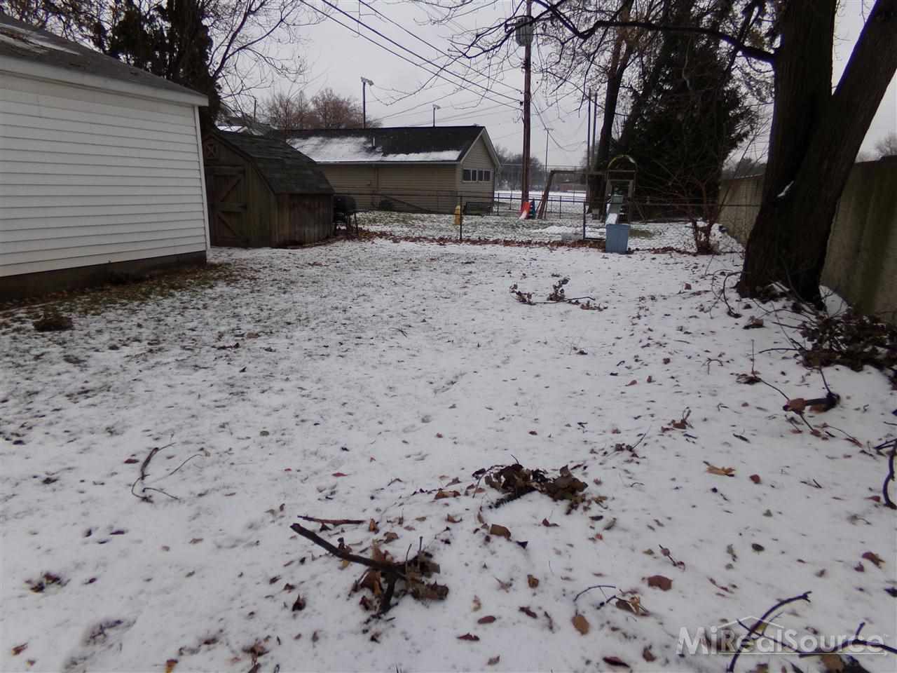 2237 Oxford Road Berkley, MI 48072 - Photo 35 of 35