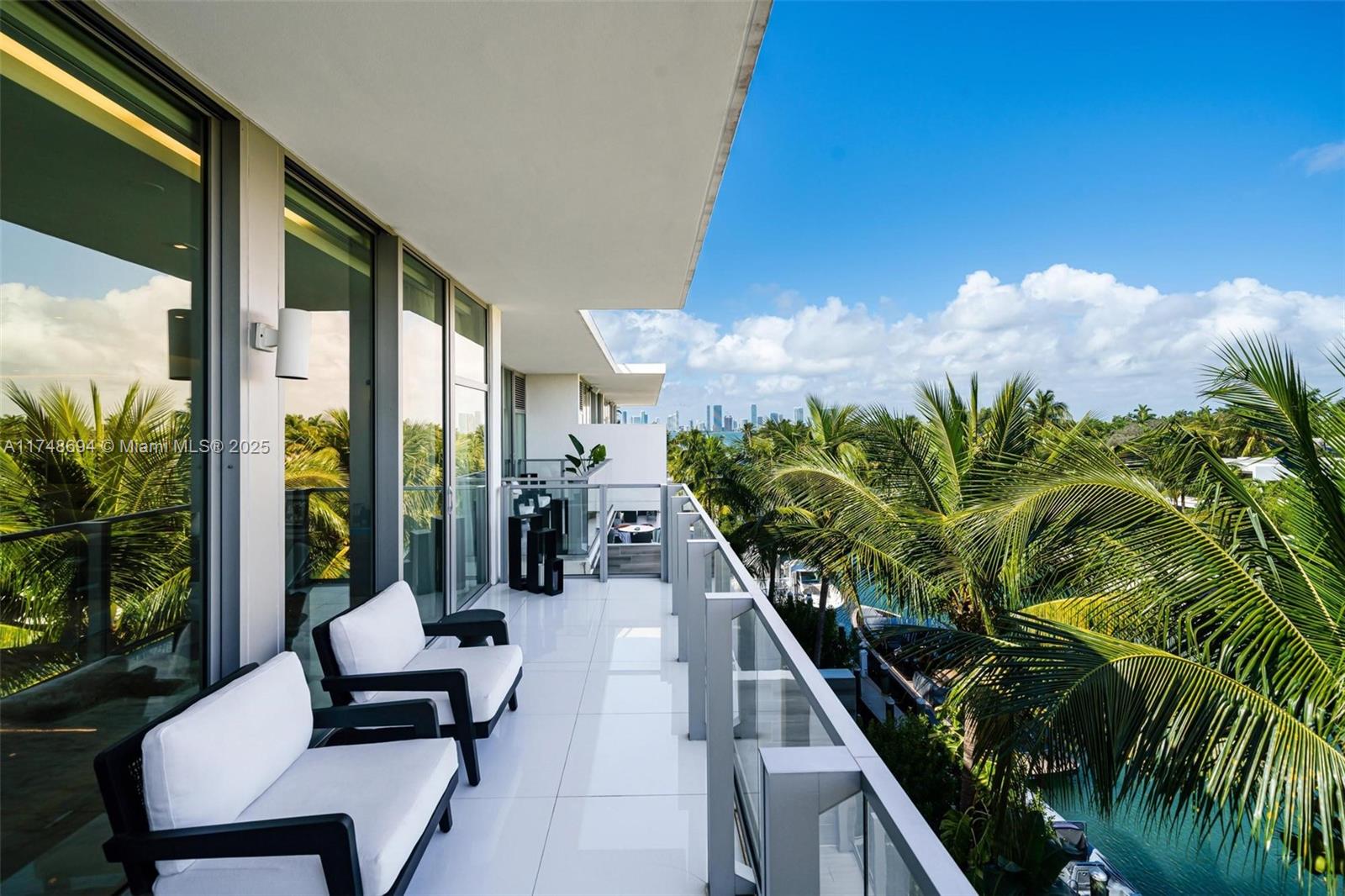 1201 20th Street, Unit PH02 Miami Beach, FL 33139 - Photo 25 of 39