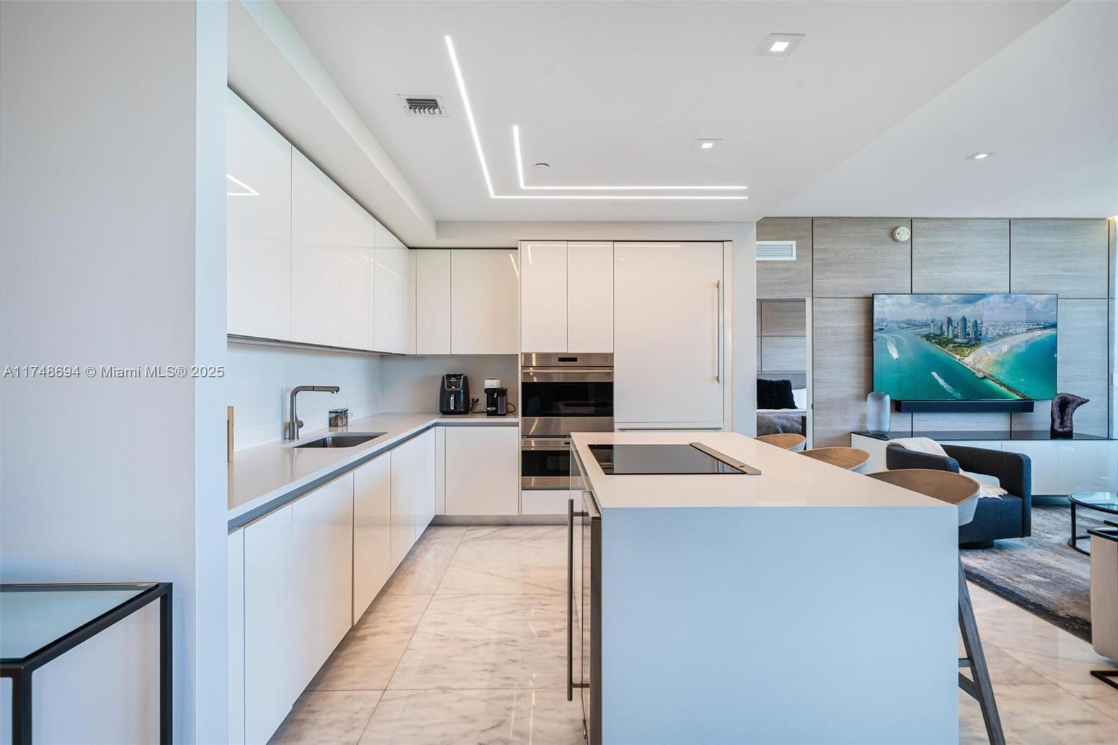 1201 20th Street, Unit PH02 Miami Beach, FL 33139 - Photo 7 of 39