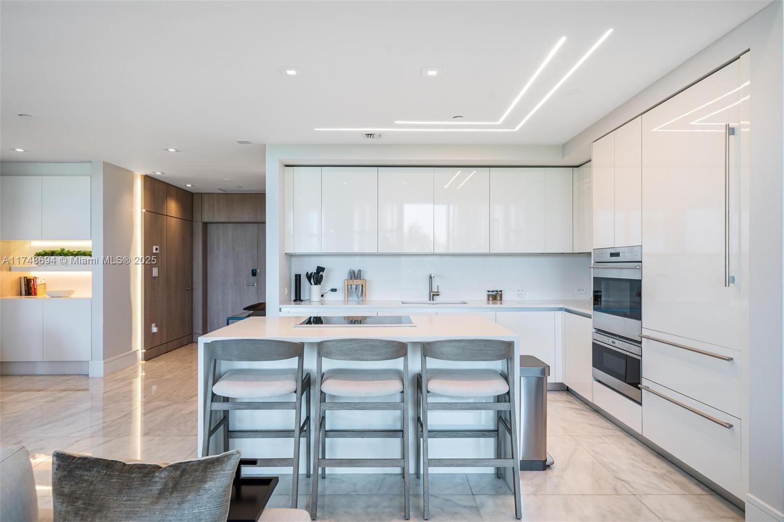 1201 20th Street, Unit PH02 Miami Beach, FL 33139 - Photo 8 of 39