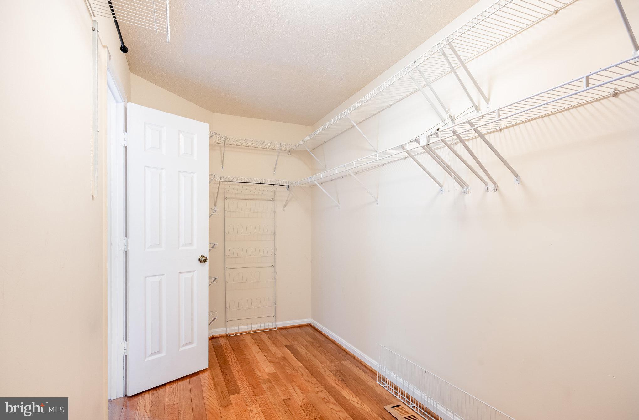 10402 Labrador Loop Manassas, VA 20112 - Photo 21 of 44 a view of small space