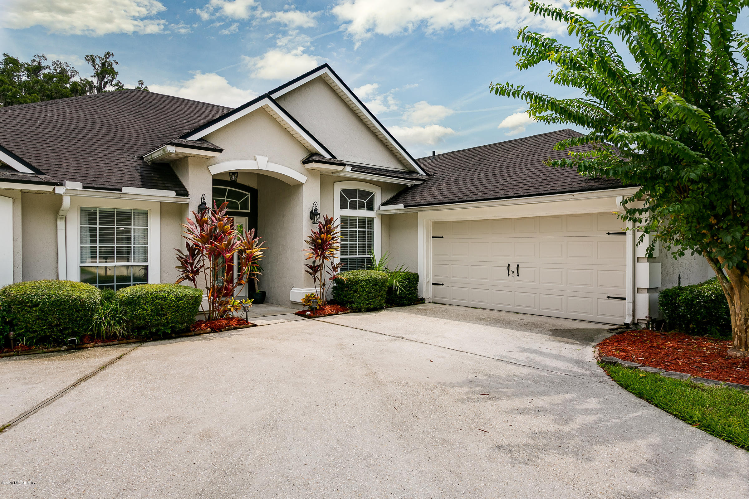 1671 Margarets Walk Road Fleming Island, FL 32003 - Photo 31 of 67 31 Garage Entry