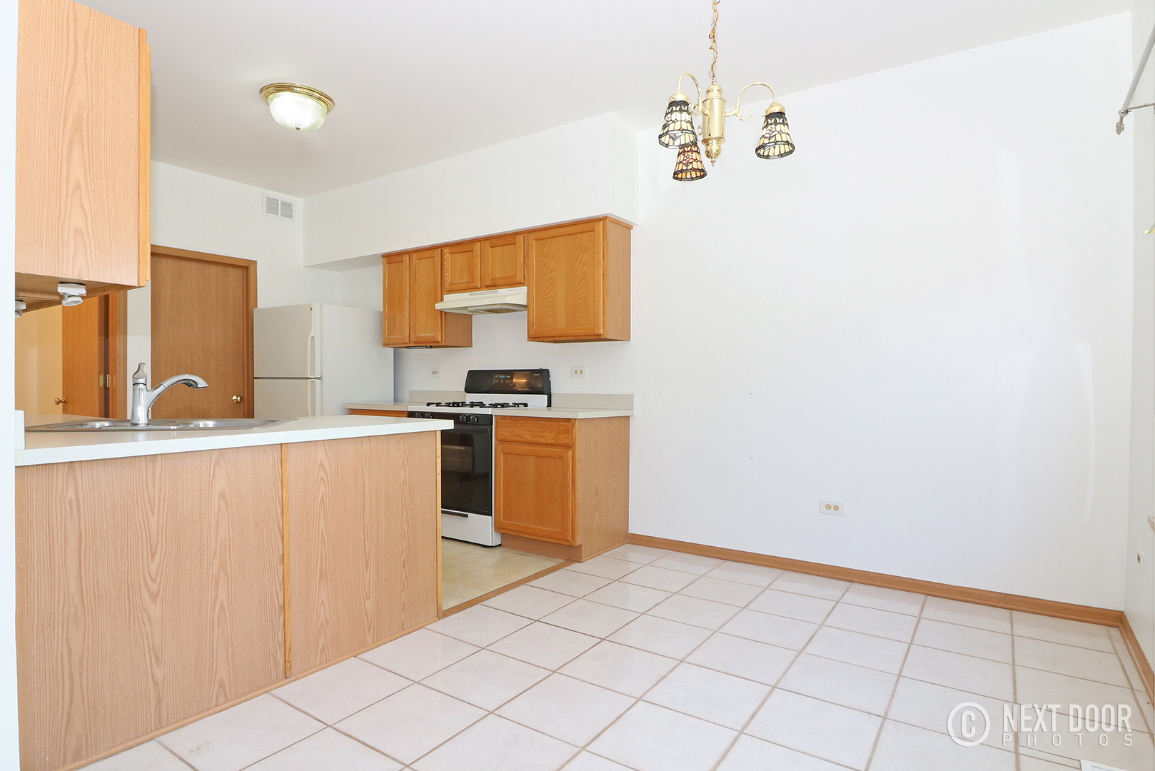 4152 Oak Tree Lane Plainfield, IL 60586 - Photo 8 of 23