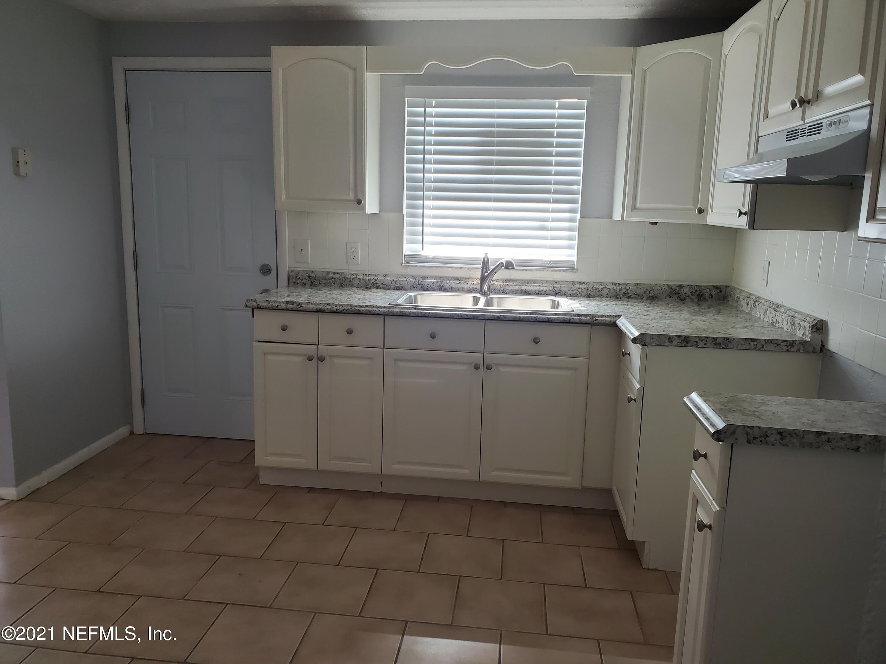 9358 Sibbald Road Jacksonville, FL 32219 - Photo 7 of 15 20211103_123544