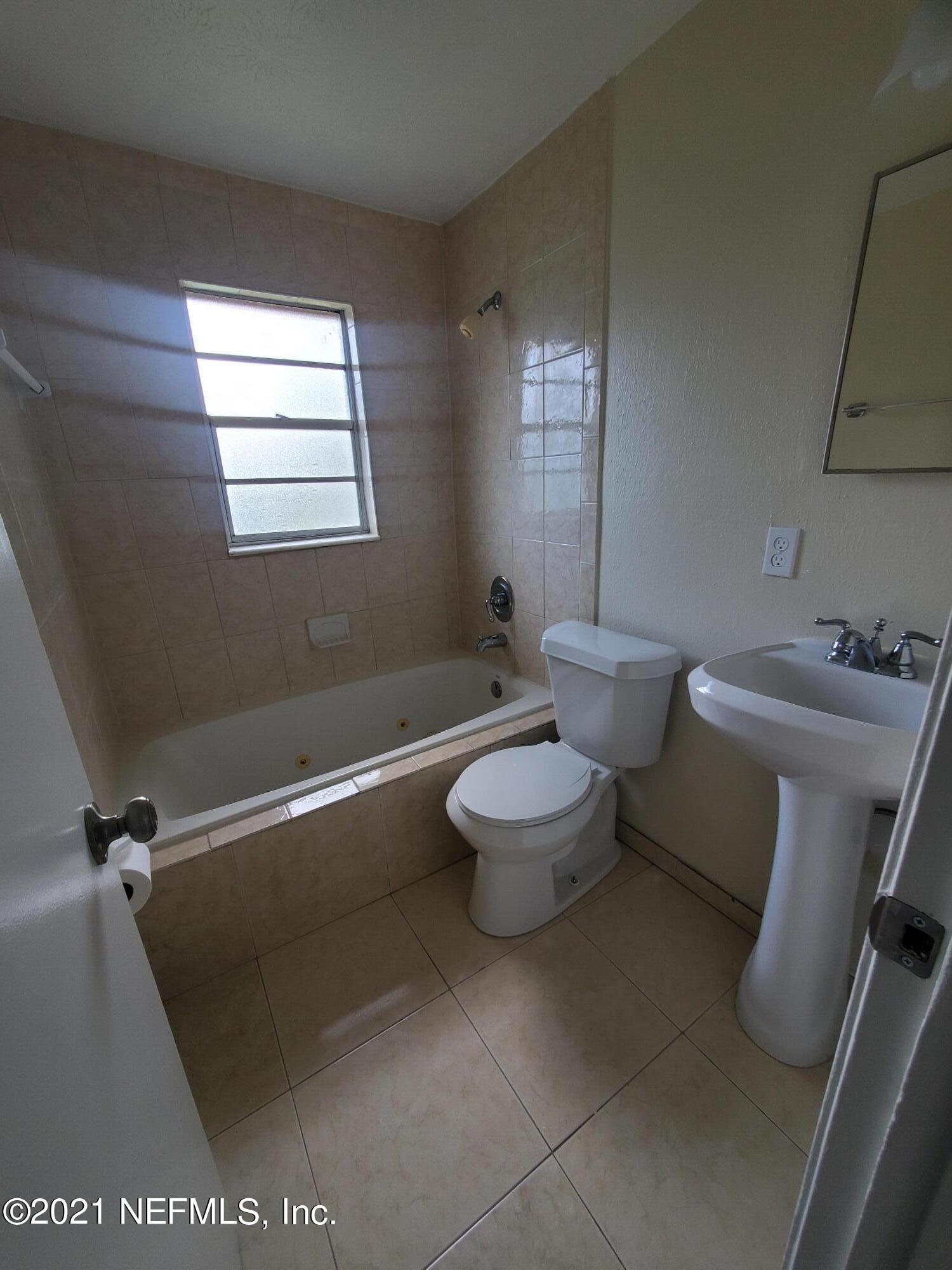 9358 Sibbald Road Jacksonville, FL 32219 - Photo 9 of 15 20211102_154553