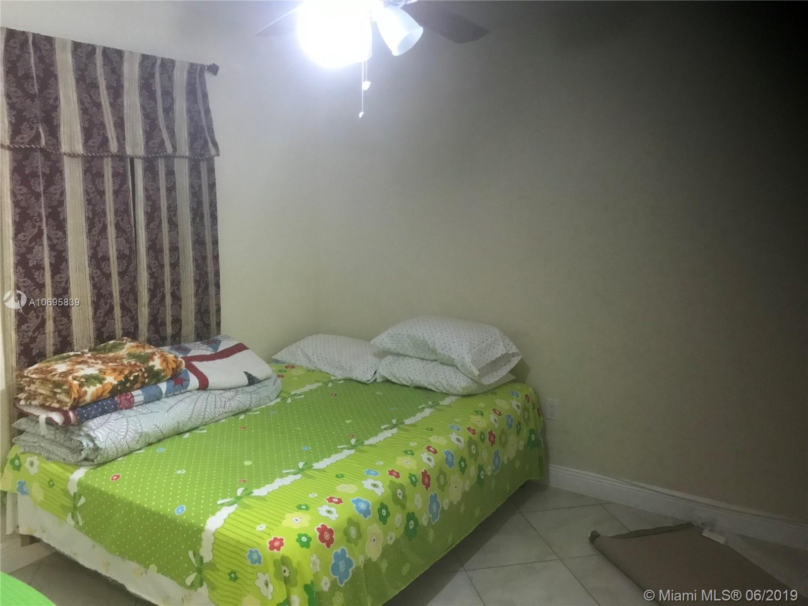20105 Southwest 286th Street Homestead, FL 33030 - Photo 17 of 35 Gallery Image 17