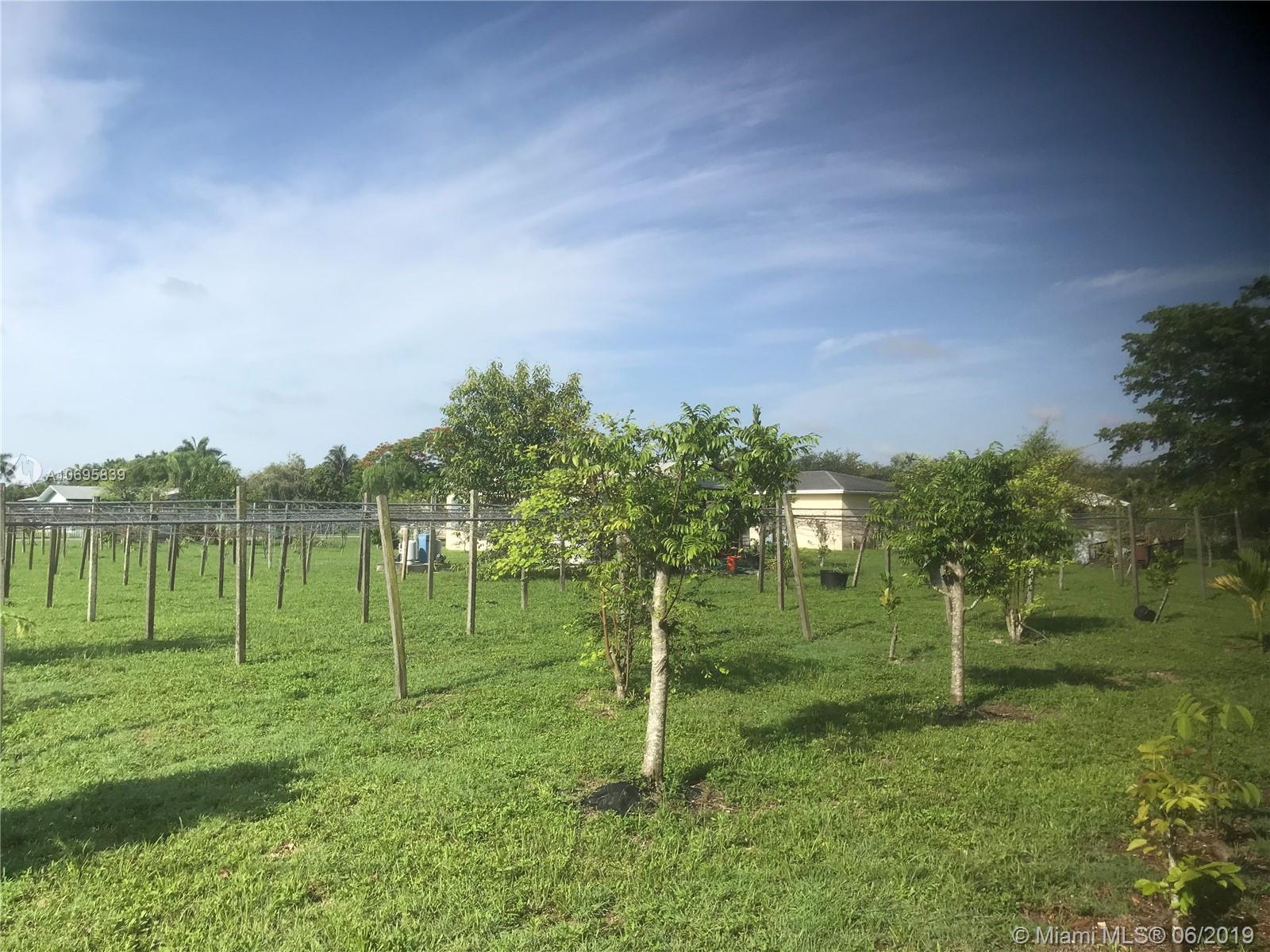 20105 Southwest 286th Street Homestead, FL 33030 - Photo 33 of 35 Gallery Image 33
