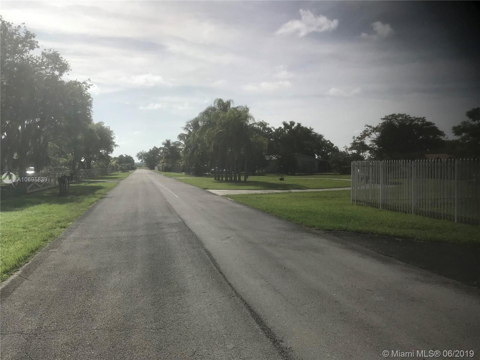 20105 Southwest 286th Street Homestead, FL 33030 - Photo 35 of 35 Gallery Image 35