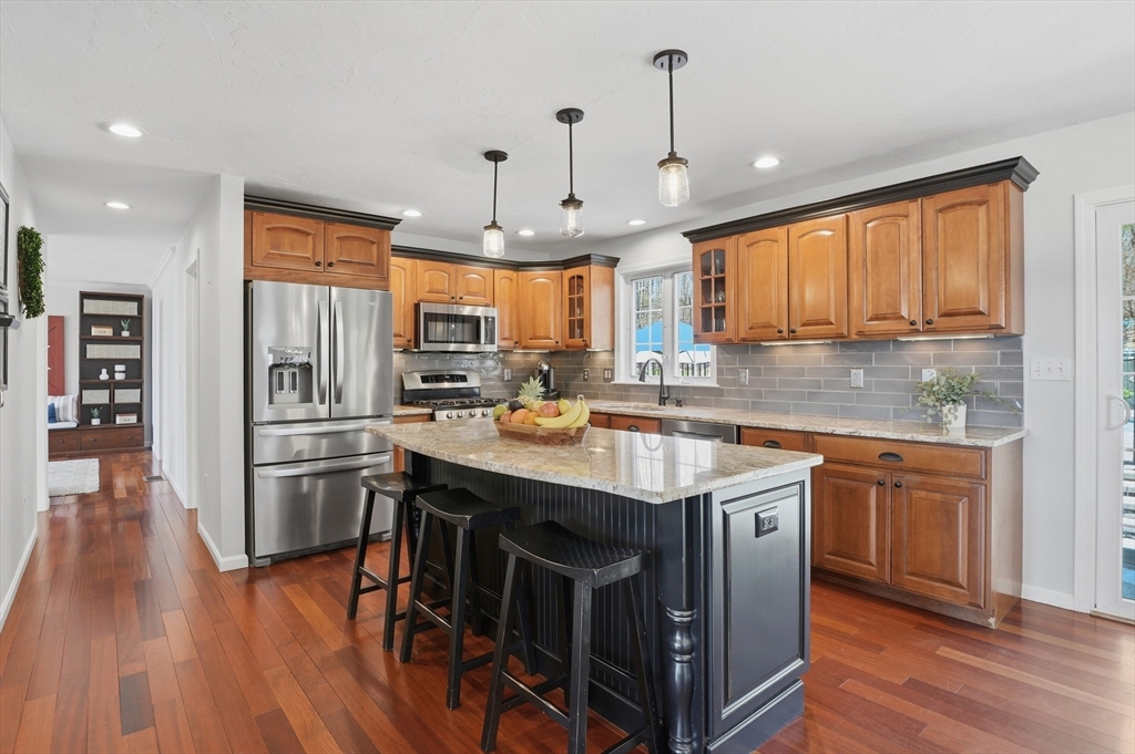 12 Riffles Lane Hudson, MA 01749 - Photo 8 of 39